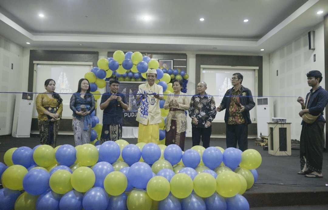 IAHN GDE PUDJA MATARAM RESMI LUNCURKAN GDE PUDJA TV DIGITAL