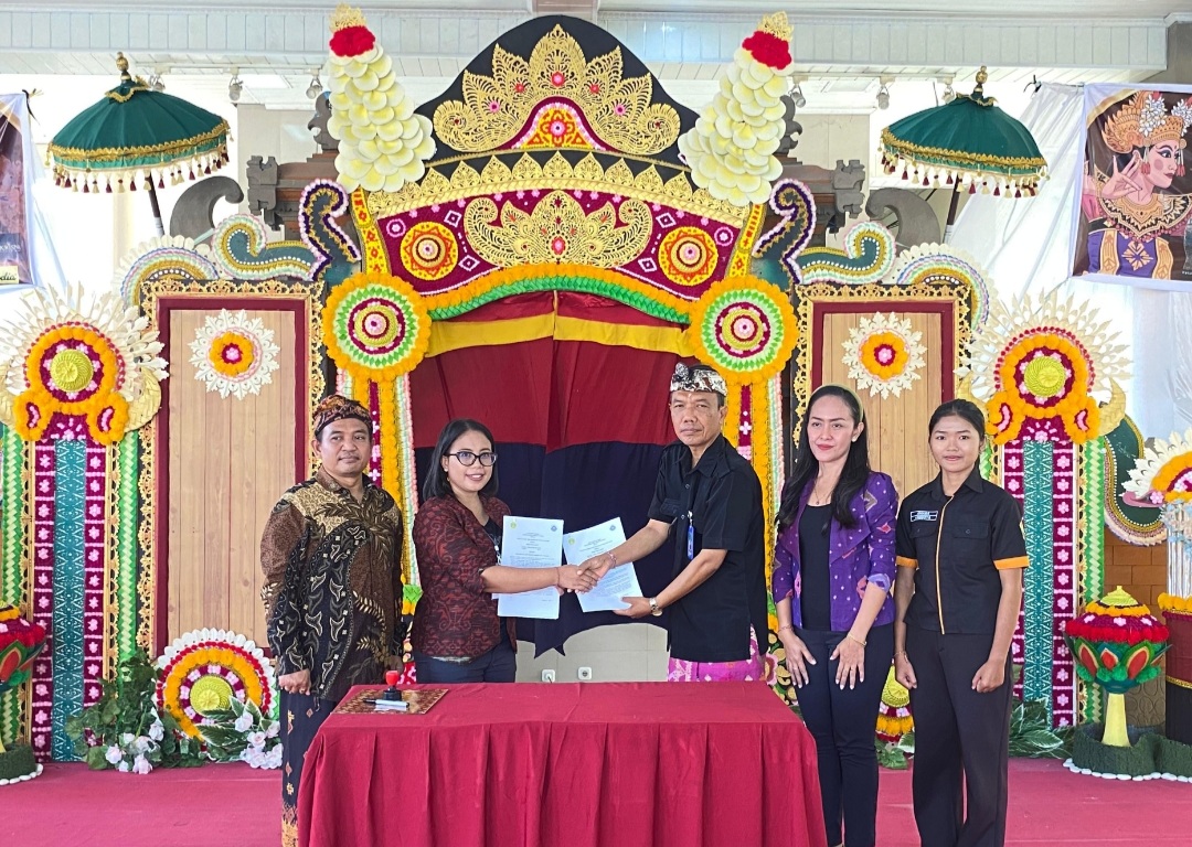 IAHN GDE PUDJA MATARAM TEKEN MOU DENGAN AKASH MANAJEMEN UNTUK PENGUATAN PENDIDIKAN DAN BUDAYA PADA LOMBA TARI CONDONG DAN OLEG SE-NTB