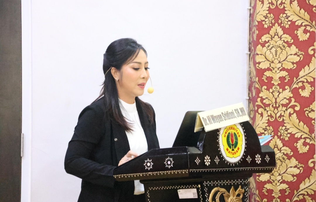 INSPIRATIF! DOSEN IAHN GDE PUDJA MATARAM LULUS DOKTOR CUMLAUDE HANYA 2,5 TAHUN DI UNIVERSITAS MATARAM